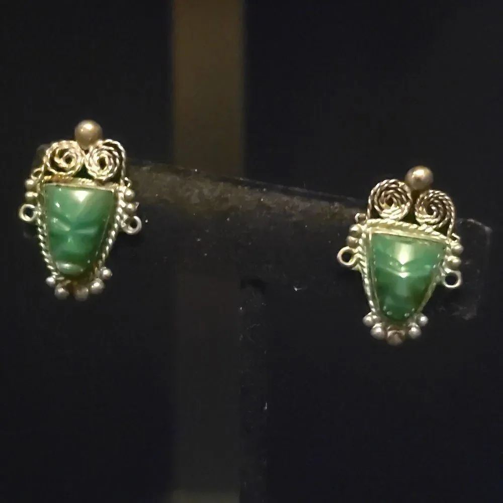 GREEN ONYX Vintage Mexico Siver Stamped Earrings!